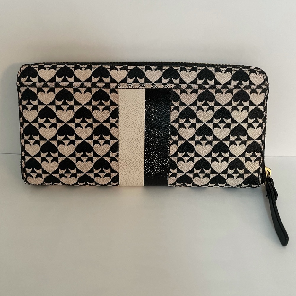 Kate Spade Wallet - Picture 4 of 9